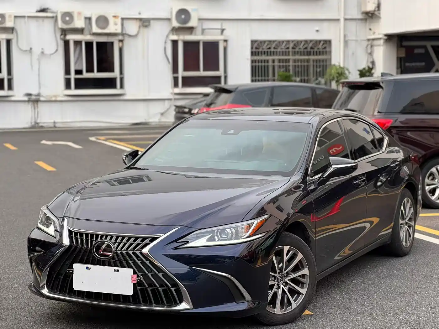 LEXUS ES