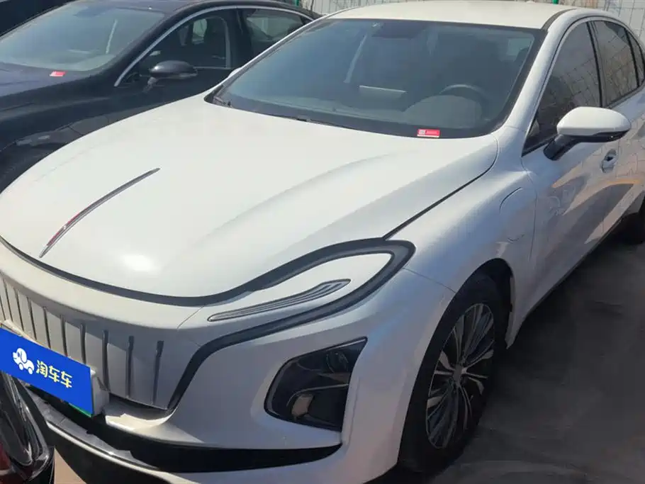 Hongqi HONGQI E QM5