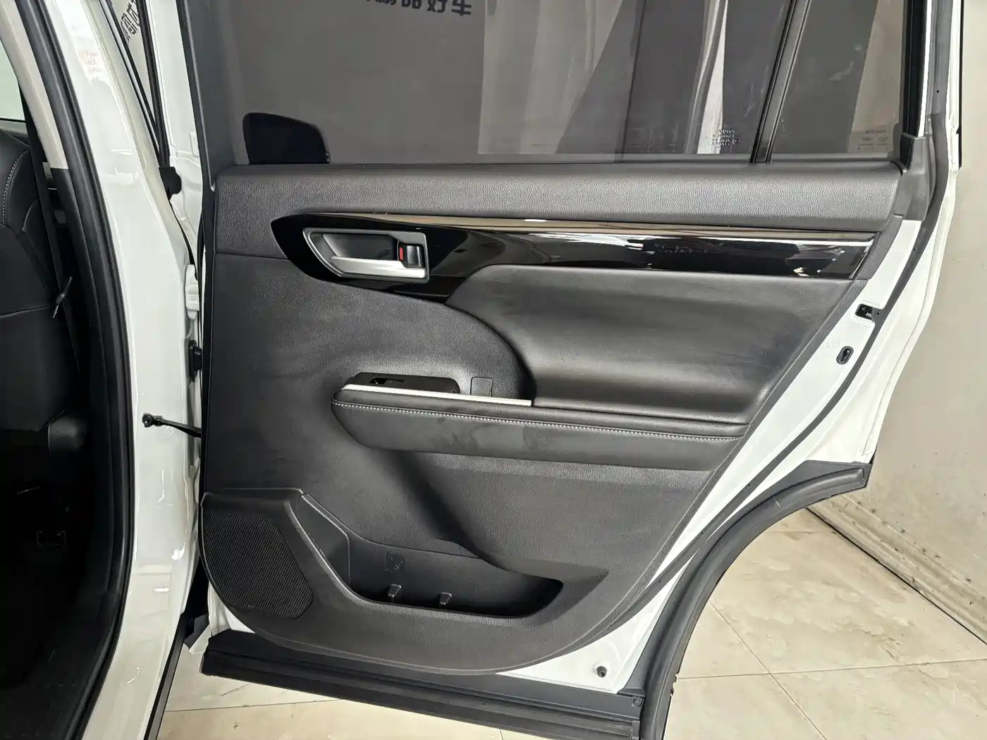 Toyota Highlander 2022 380T 4WD Premium 7-Seater фото 22