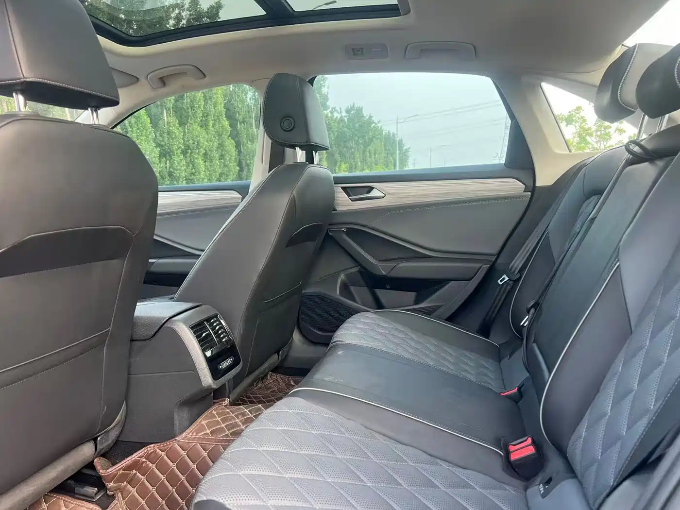 Volkswagen Sagitar 2023 Model Year 200TSI DSG Surpass Edition фото 6