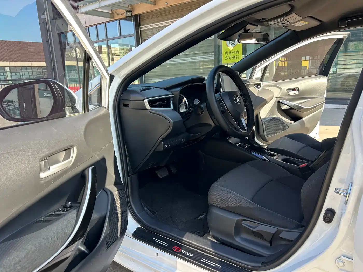 Toyota Levin 2021 Dual Hybrid 1.8H E-CVT Leading Edition фото 10
