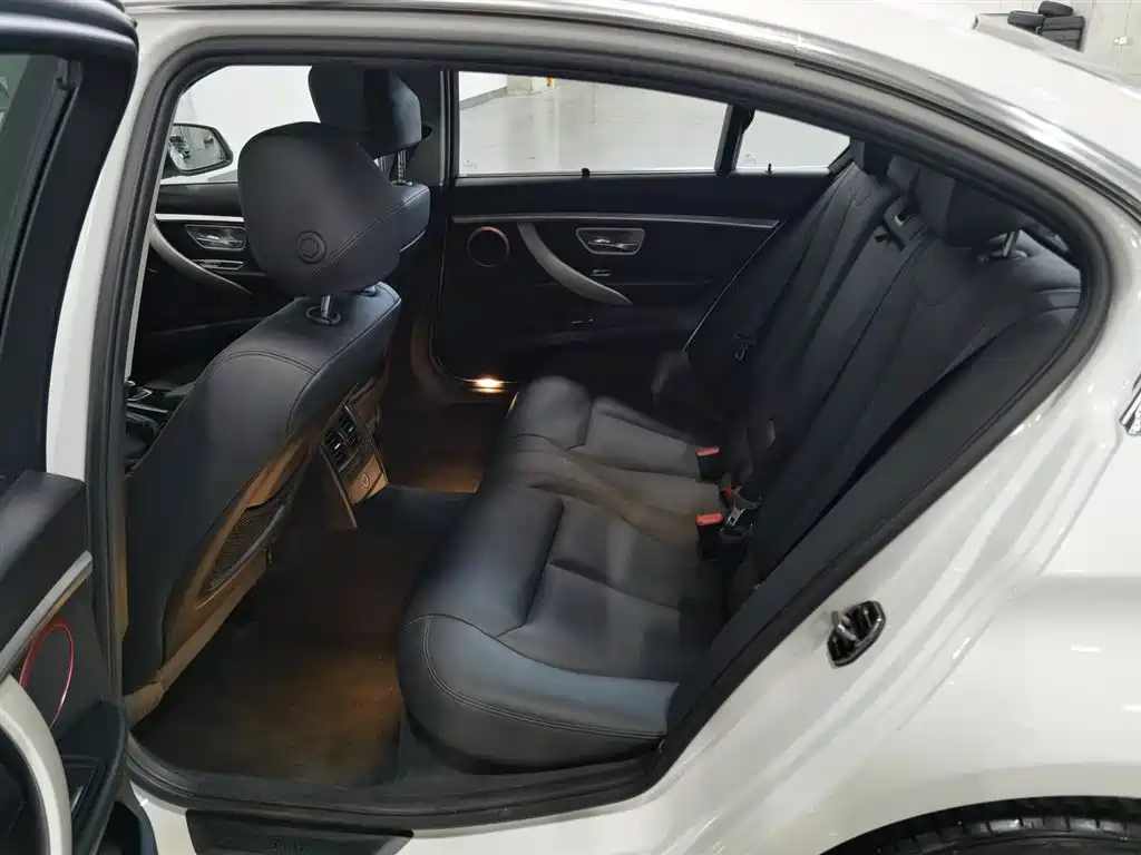 BMW 3 Series 2016 320Li Progressive фото 15