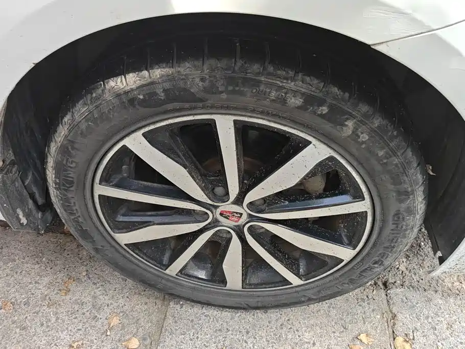 Roewe i6 2018 2018 20T Automatic Flagship Edition