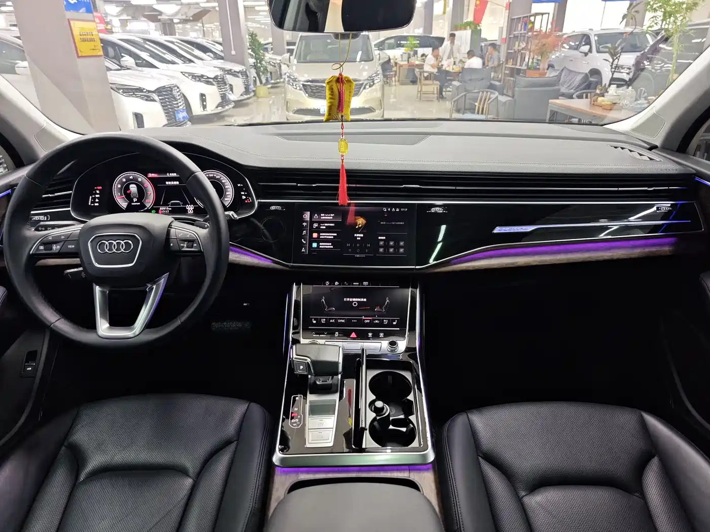 AUDI Q7