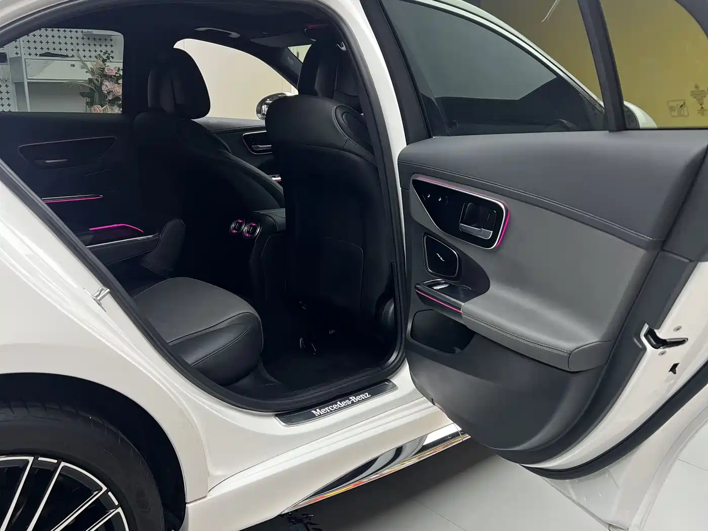 Mercedes-Benz C-Class 2023 C 260 L Sport фото 6