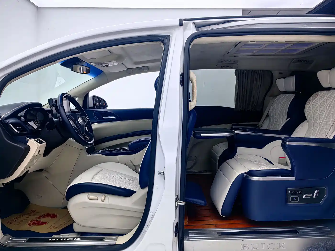 Buick GL8 2021 Land Business Class 652T Comfort фото 9