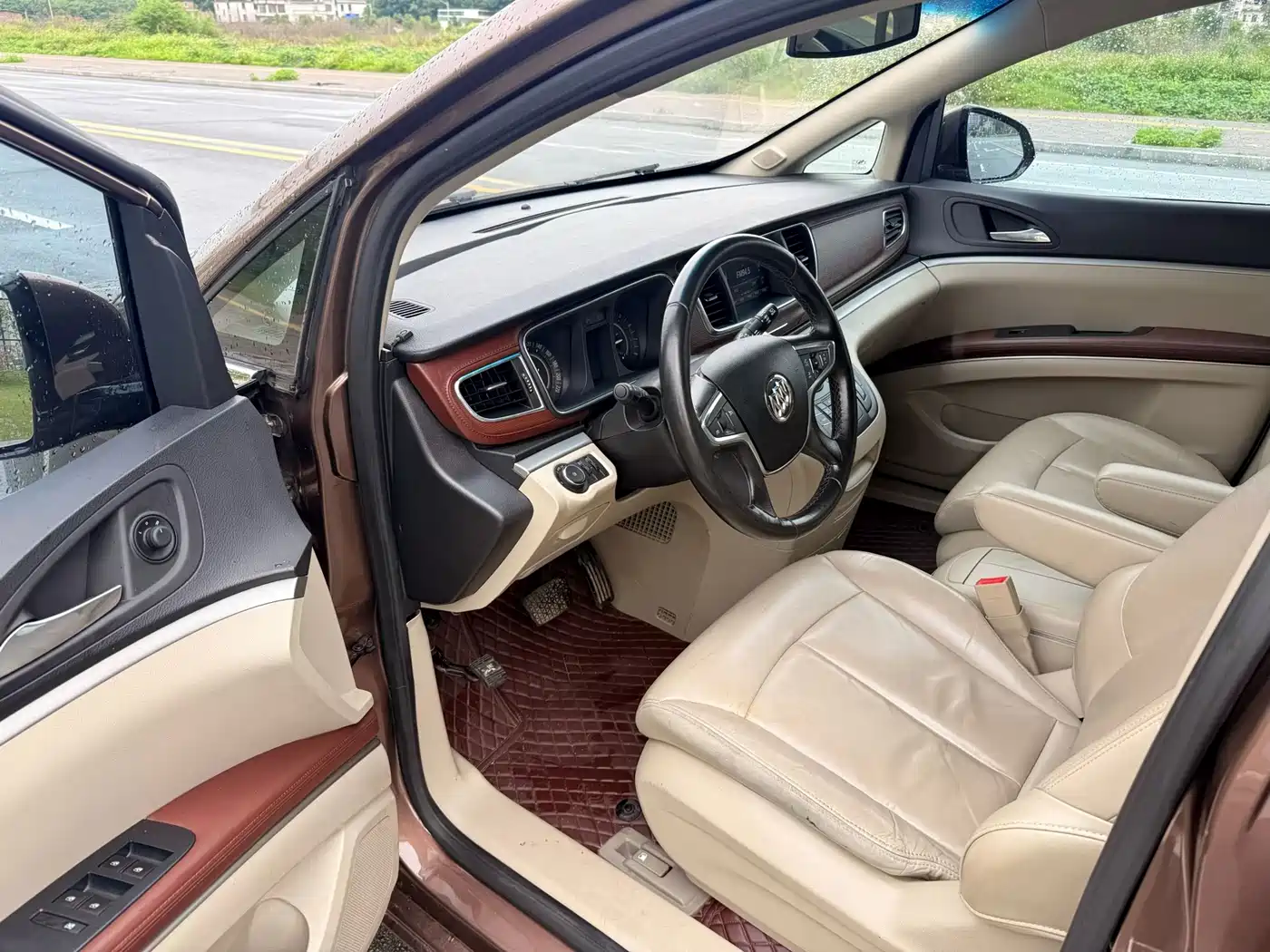 Buick GL8 2018 28T Luxury Model China VI фото 4