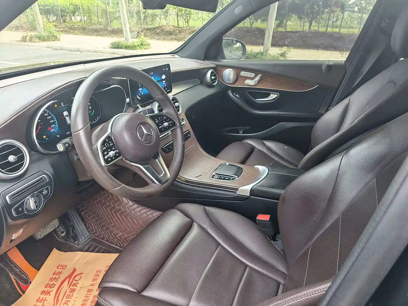 Mercedes-Benz GLC 2021 GLC 300 L 4MATIC Luxury фото 4