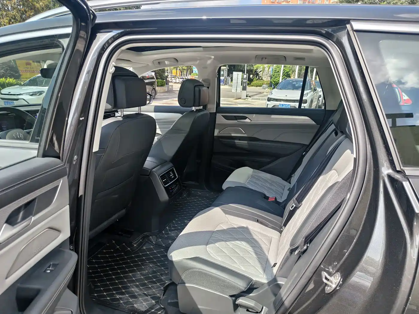 Volkswagen Talagon 2025 2025 380TSI 4WD R-Line Cruise Deluxe Edition