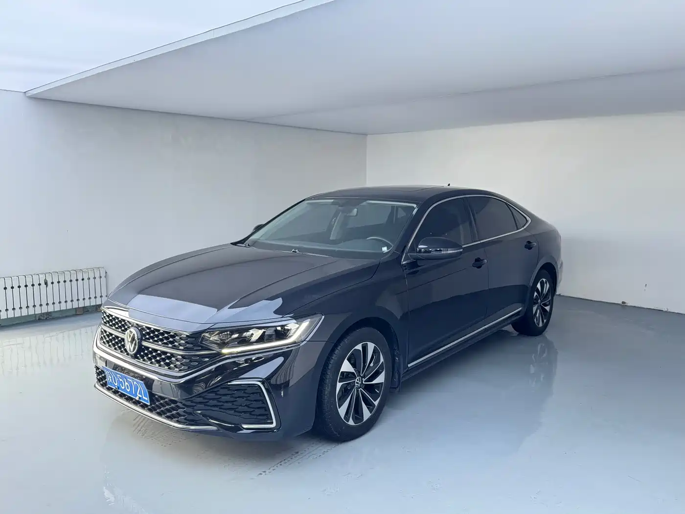 Photo 1 - Volkswagen Passat