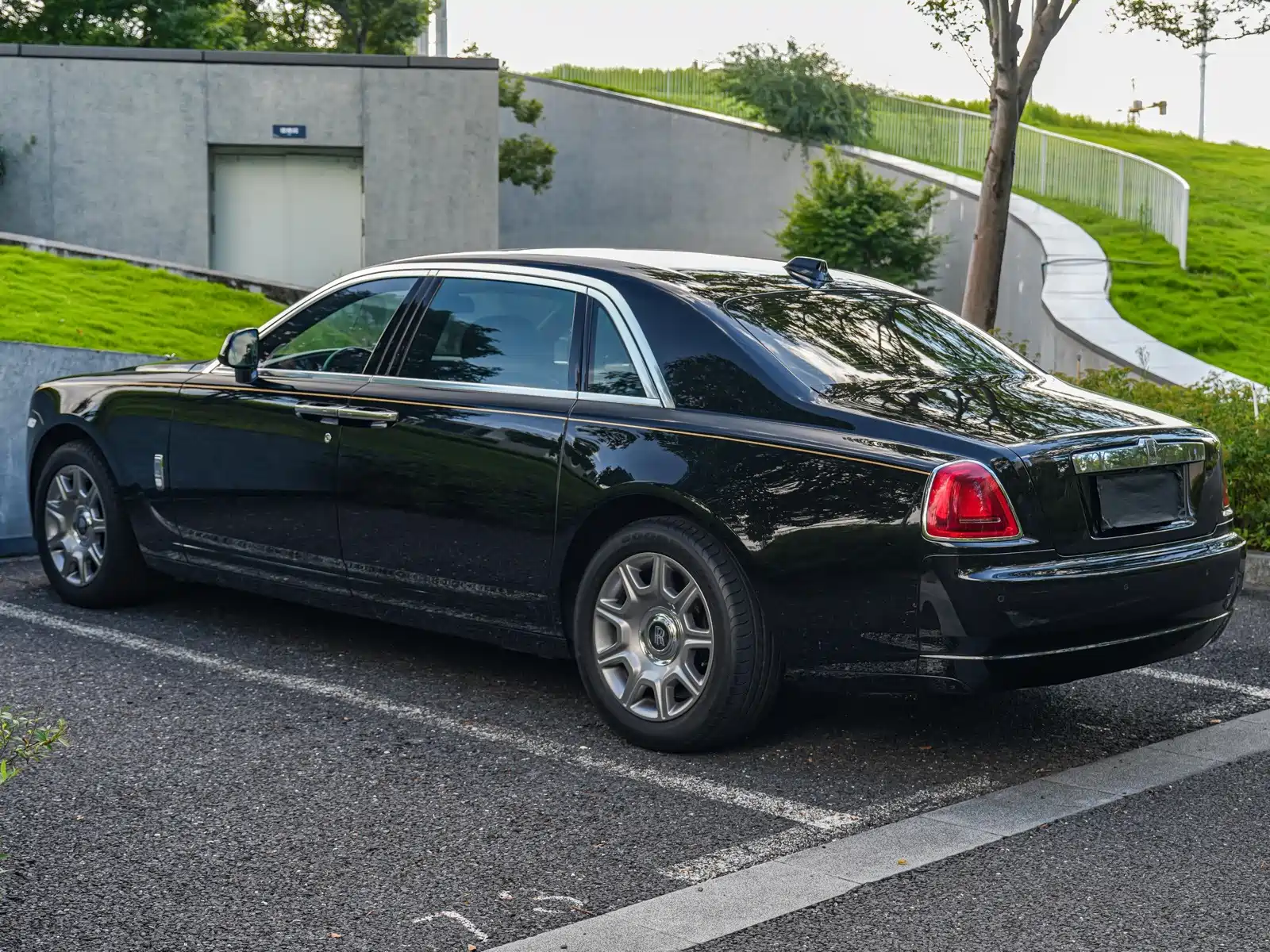 Фото 15 - Rolls-Royce Ghost