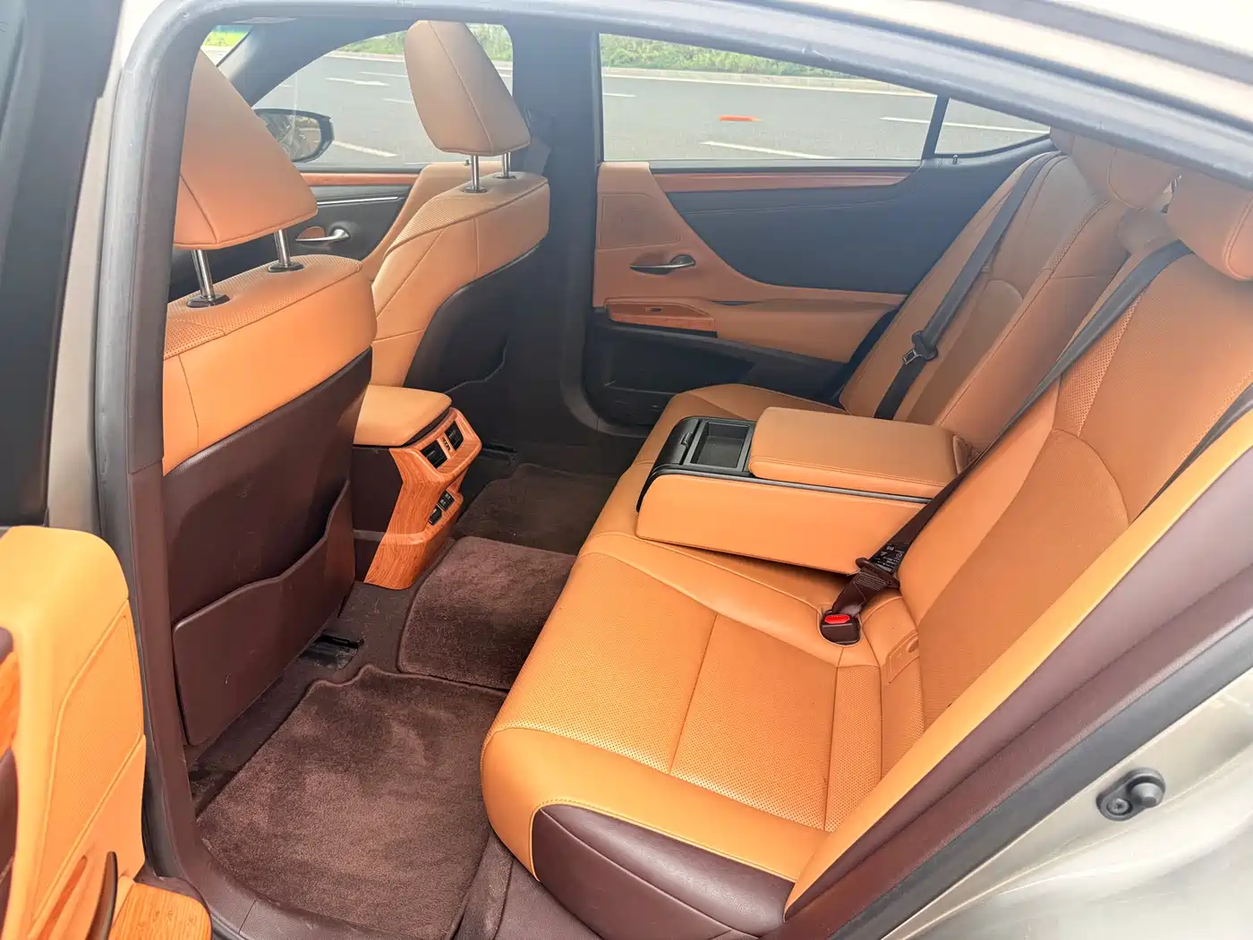 Lexus ES 2020 200 Excellence фото 6