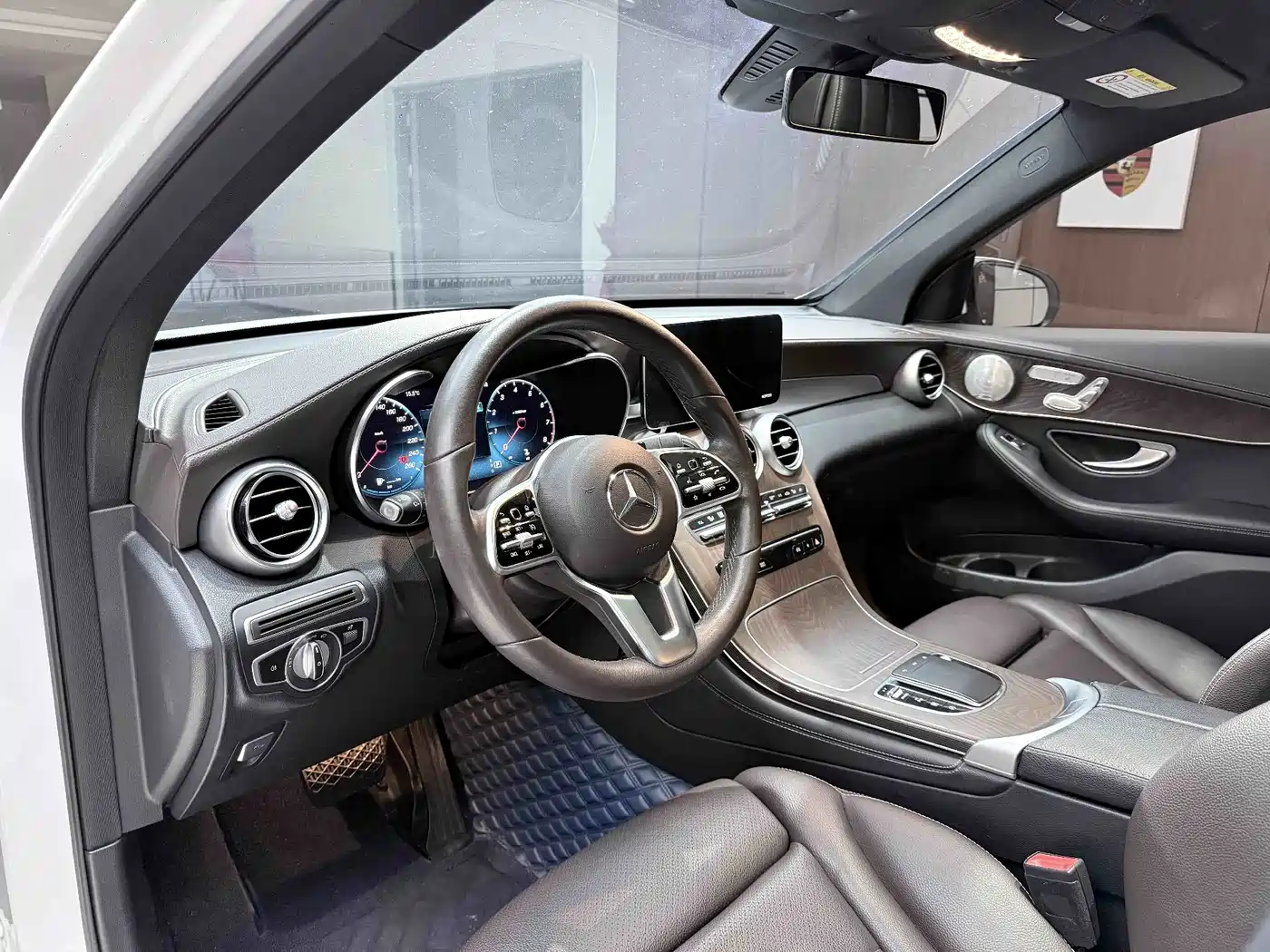 Mercedes-Benz GLC 2021 GLC 260 L 4MATIC Luxury фото 10