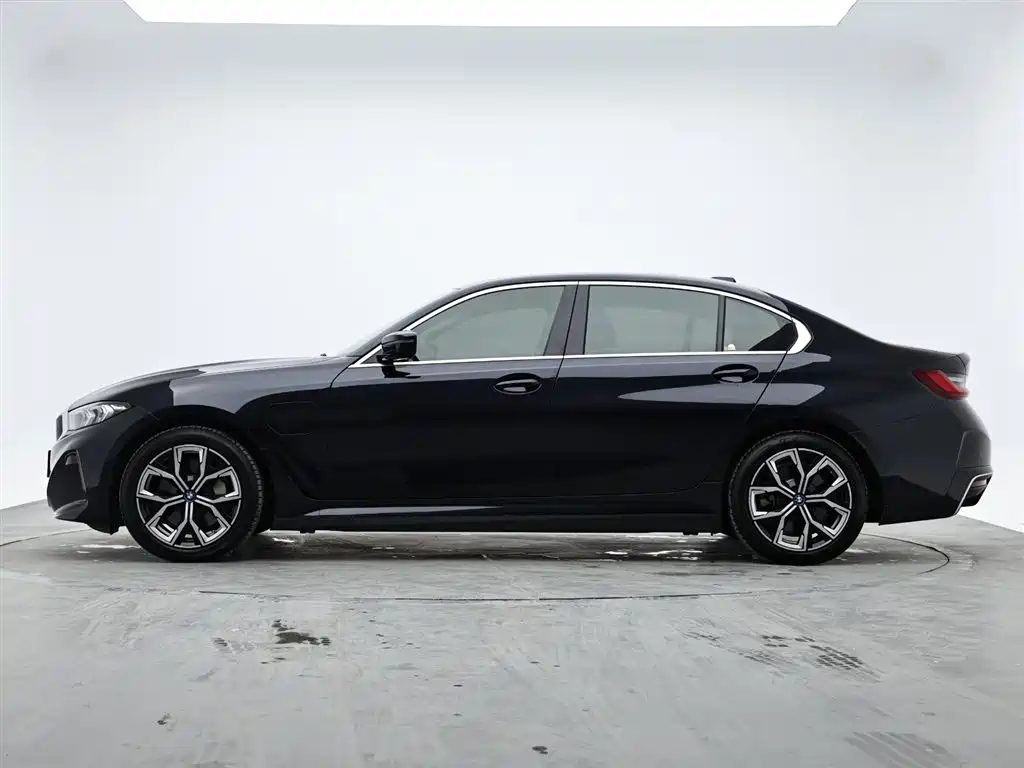 BMW i3 2022 eDrive 35 L фото 6