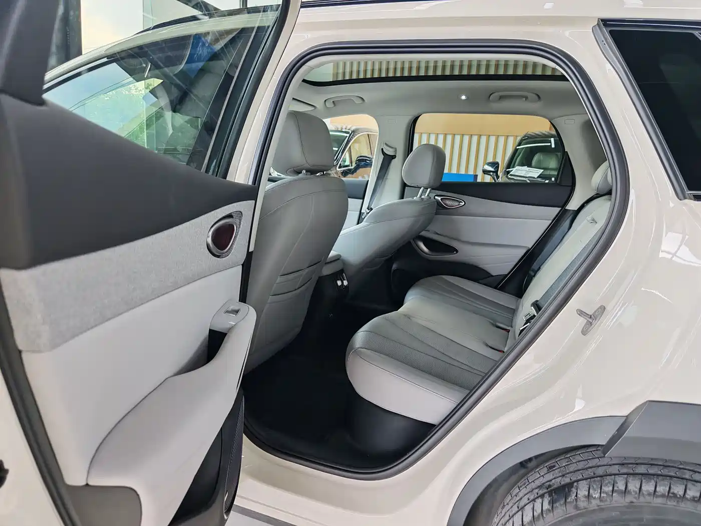 BYD Hai Shi 05 EV 2025 520KM Flagship Smart Navigation Edition фото 7