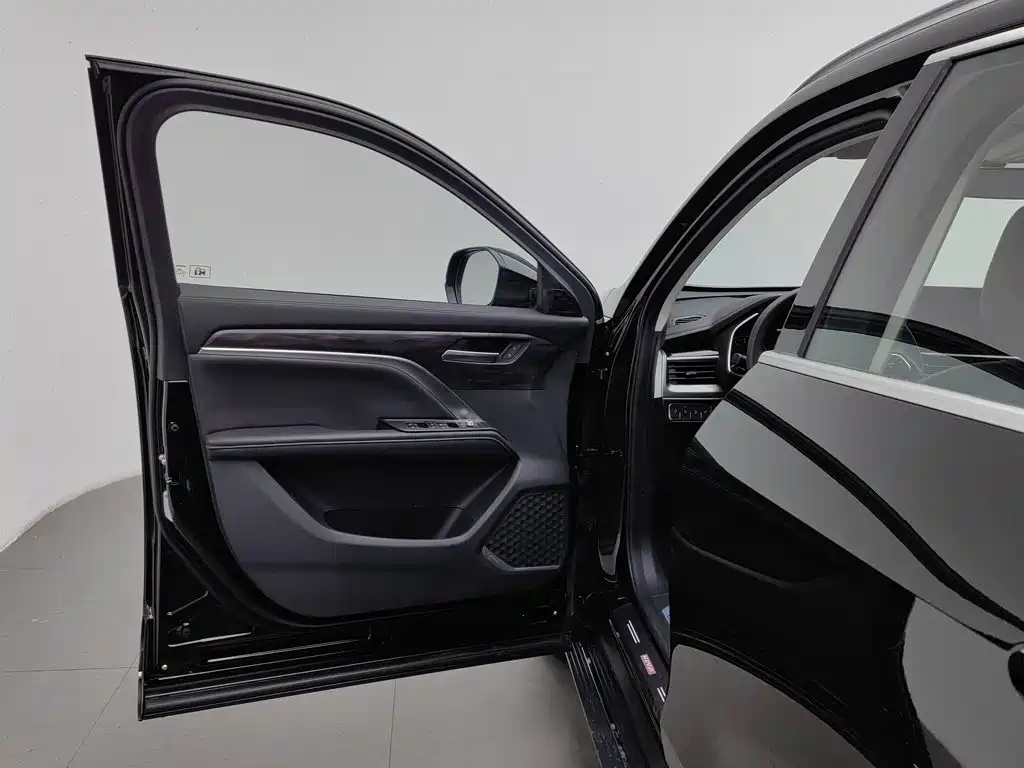 Фото 8 - Haval H6