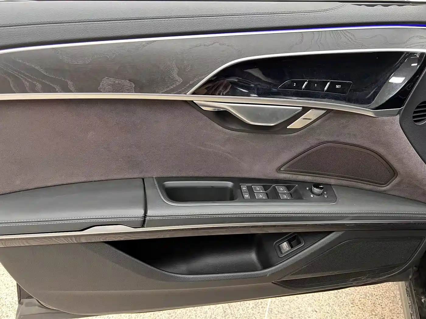 Audi A8 2026 2025 A8L 50 TFSI quattro Exclusive Selection