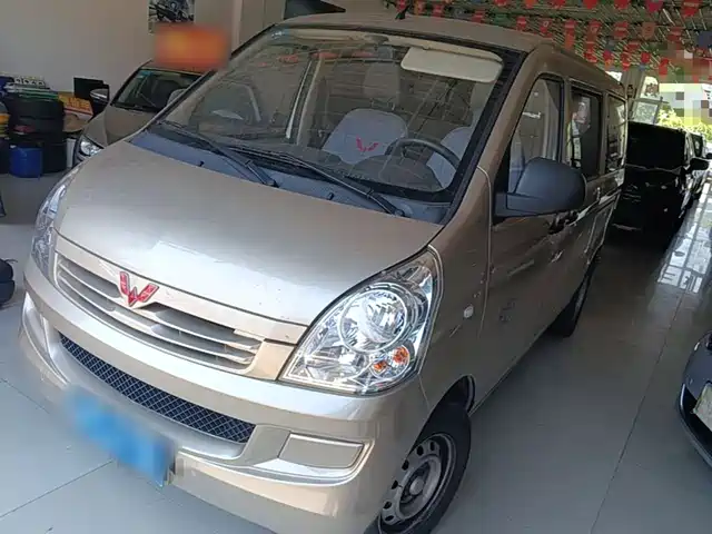  Wuling Motors Wuling Rongguang S 2023 1.5L Base 5/7 Seater