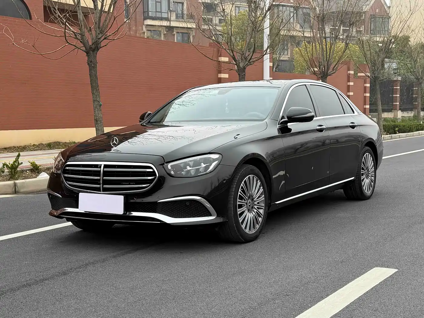 Mercedes-Benz E-Class 2023 E 300 L Luxury