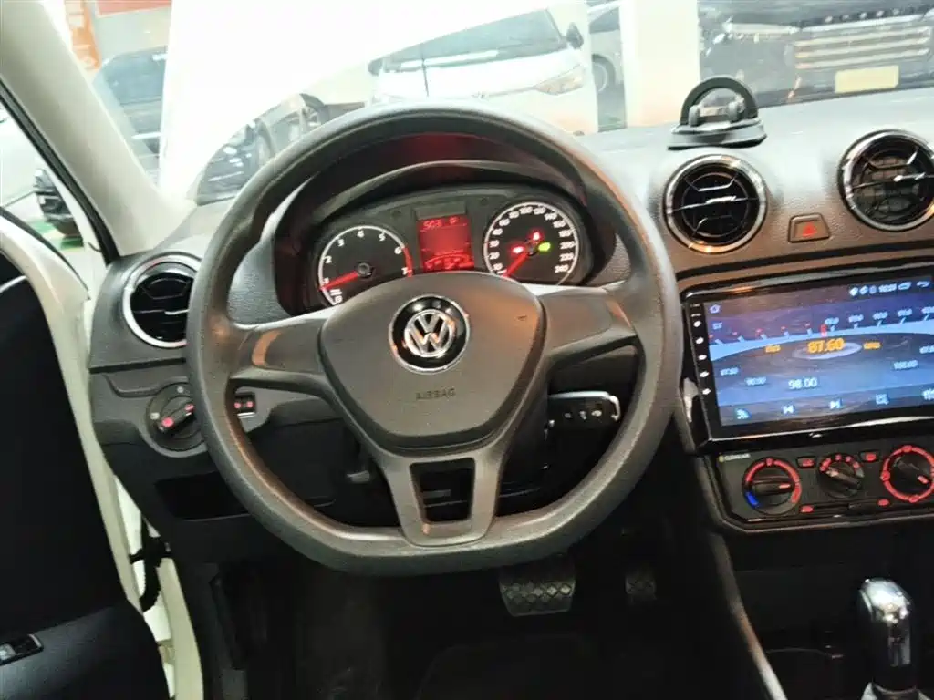 Volkswagen Jetta 2017 1.5L Automatic Fashion фото 11