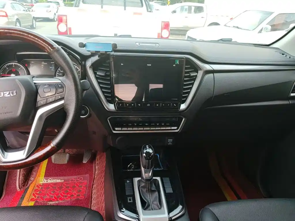 Isuzu D-MAX 2022 2021 Model 1.9T Automatic 2WD Diesel Global Tough RZ4E