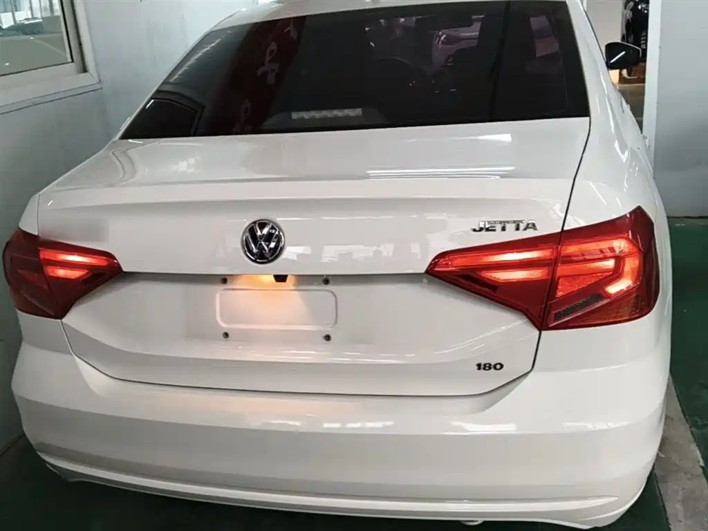 Volkswagen Jetta 2017 1.5L Automatic Fashion фото 6