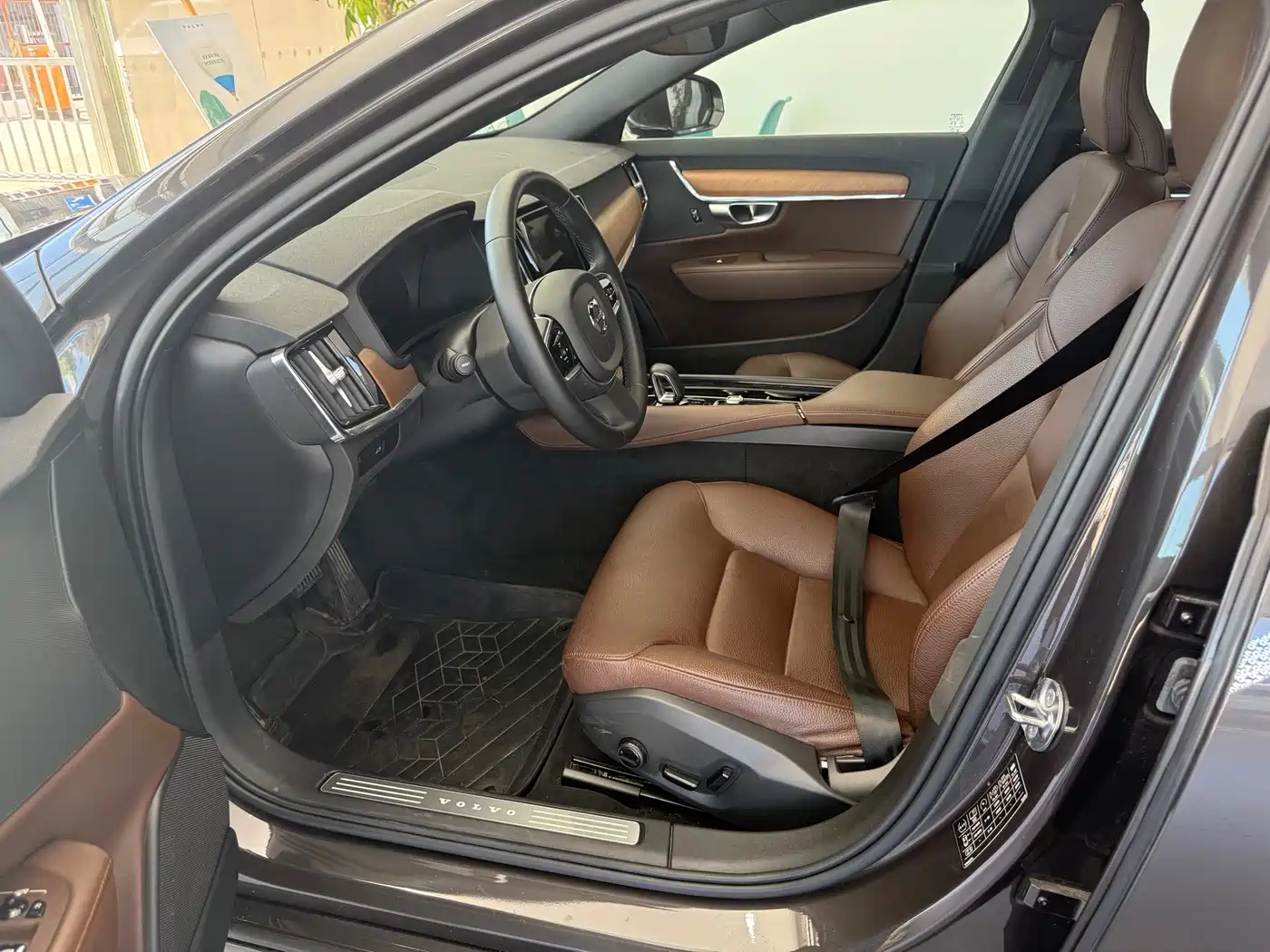 Volvo S90 2024 2024 B5 Momentum Luxury Edition