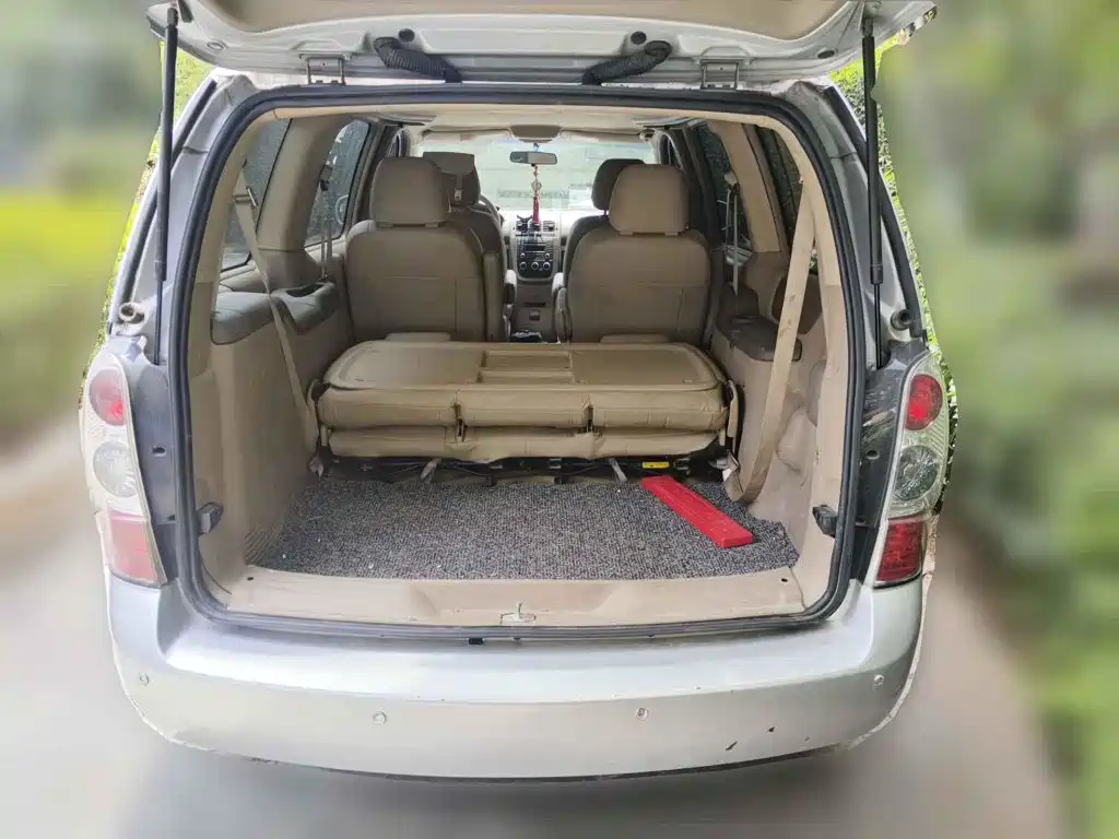 Фото 4 - Buick GL8