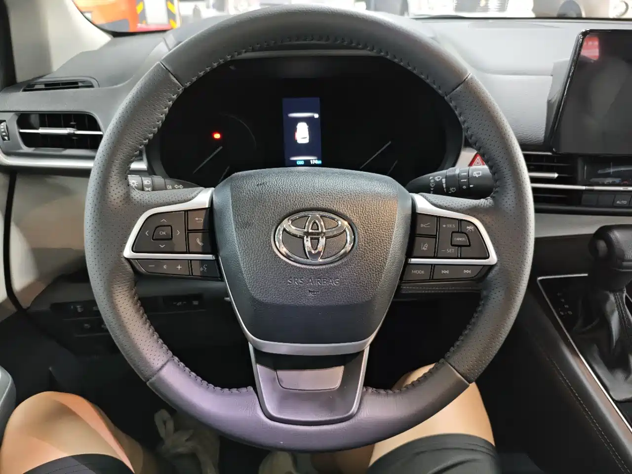 Toyota Sienna 2026 Model 2.5L Hybrid 2WD Comfort Edition фото 5