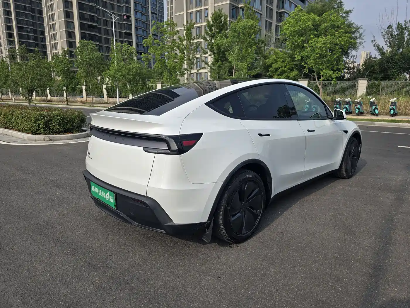 Tesla Model Y 2025 Facelift Long Range All-Wheel Drive фото 9