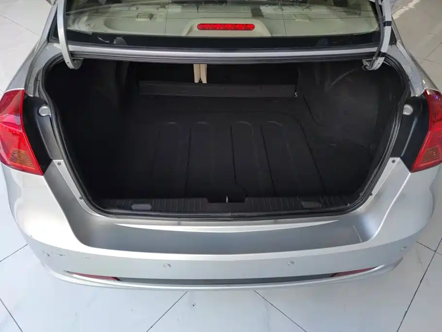 Фото 4 - Buick Excelle