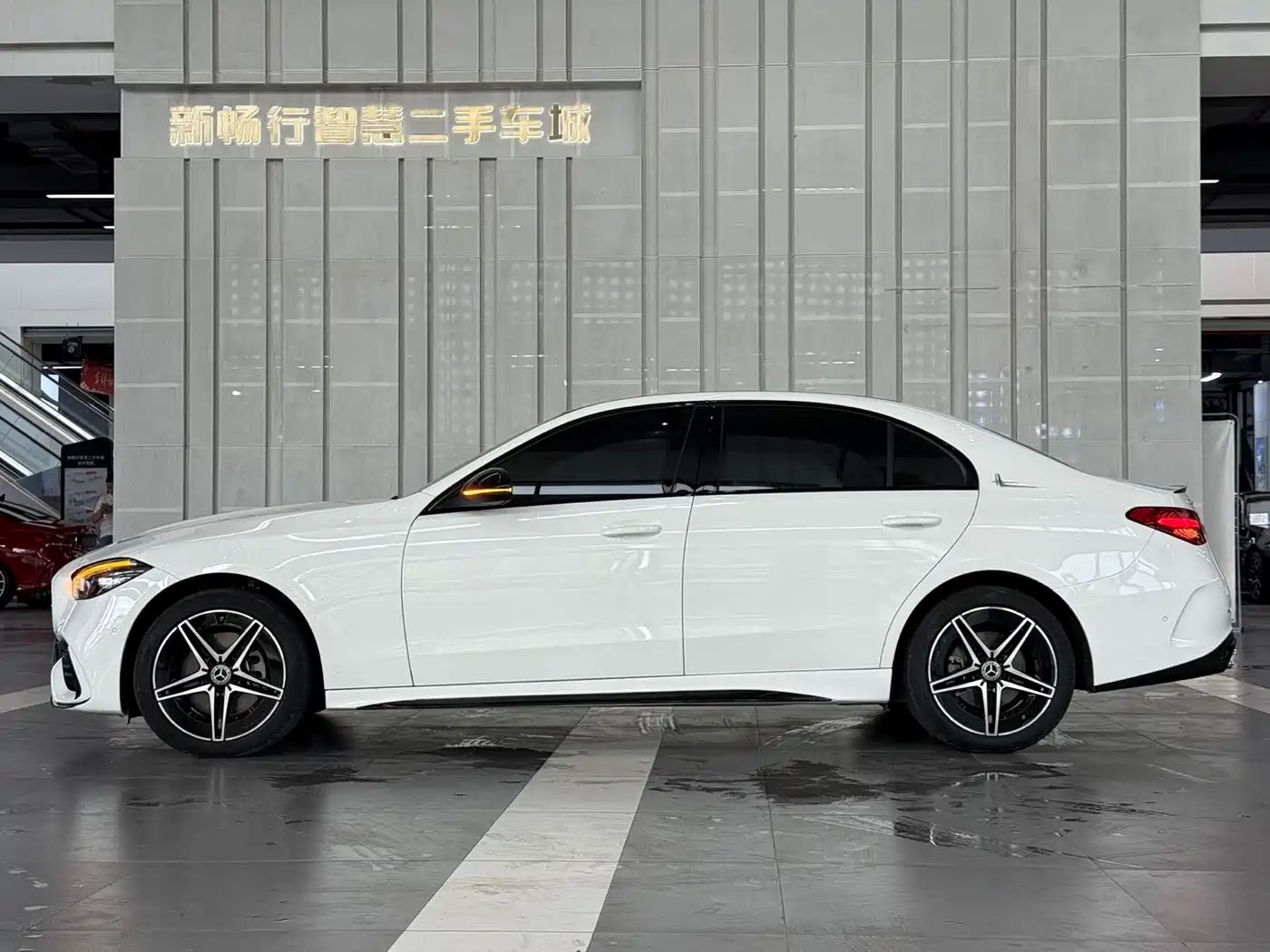 Mercedes-Benz C-Class 2023 C 260 L Night Edition Sport фото 4