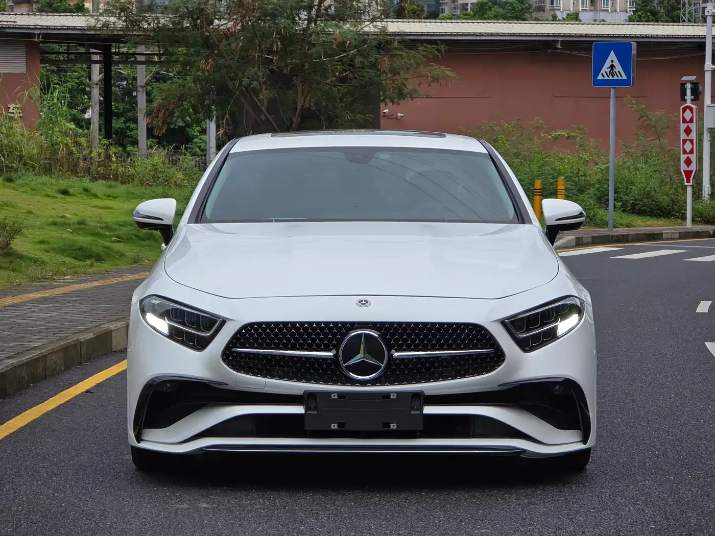 Mercedes-Benz CLS 2023 Facelift CLS 260 фото 2