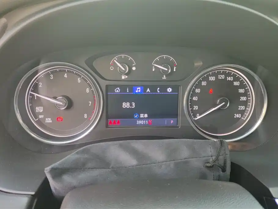 Buick LaCrosse 2022 652T Luxury фото 14
