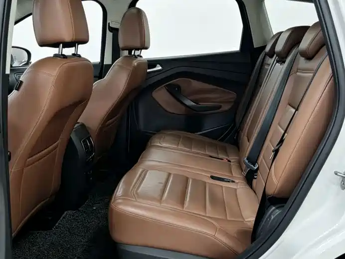 Photo 6 - Ford Kuga