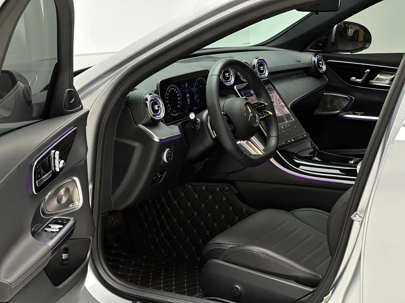 Mercedes-Benz C-Class 2023 Facelift C 260 L Sport Edition фото 13