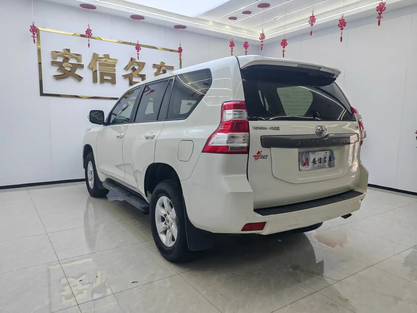 Toyota Prado 2016 2.7L Auto Standard Edition фото 10