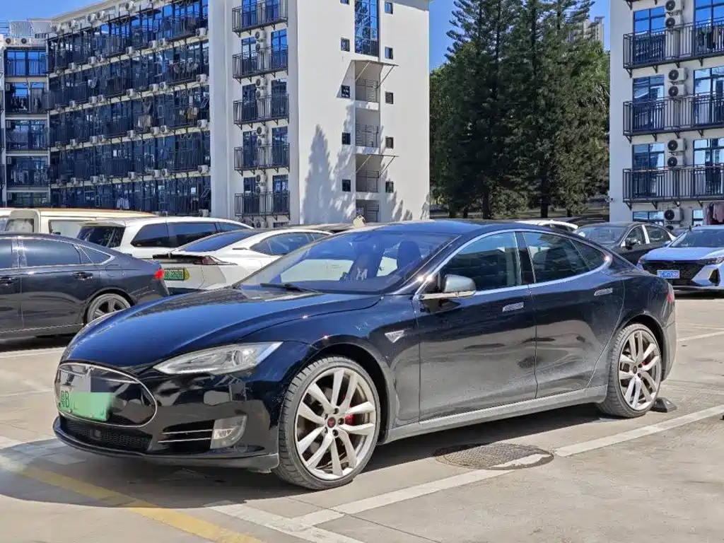 Tesla Model S 2016 2014 Model S P85