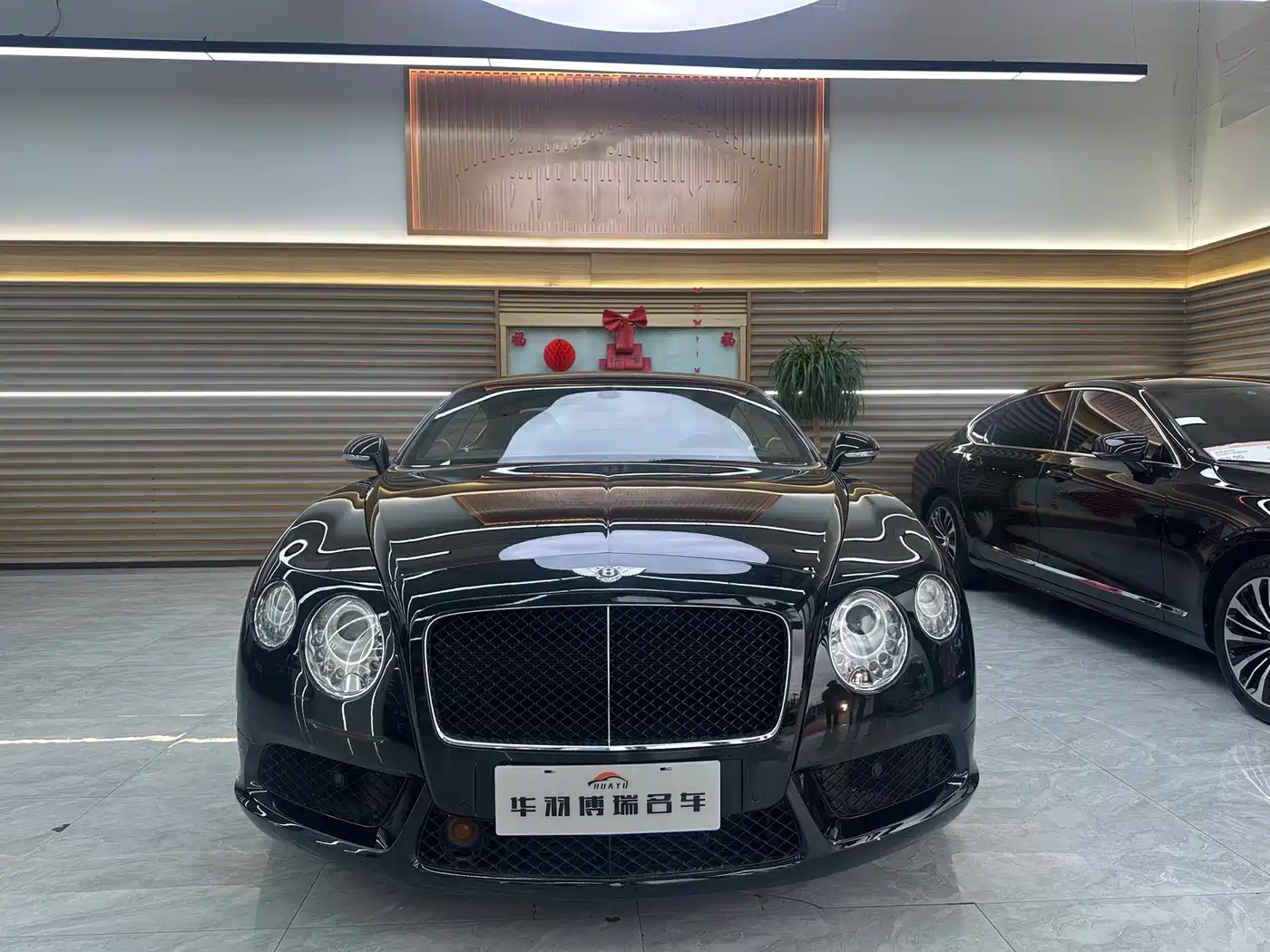 Bentley Continental 2014 4.0T GT V8 S Standard фото 2