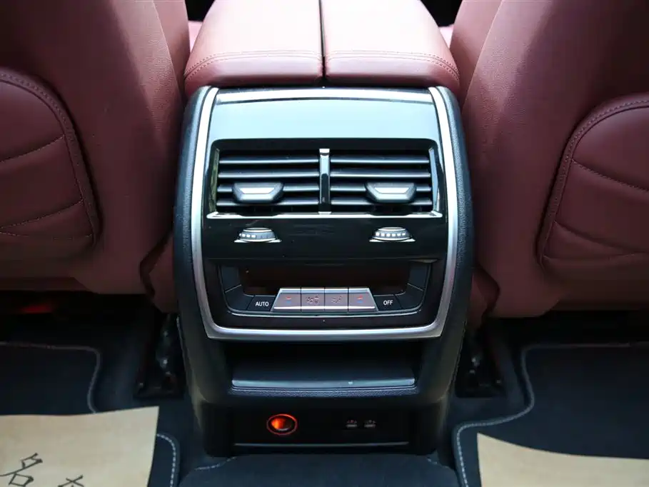 BMW X5 2022 Facelift xDrive 40Li M Sport Package фото 14