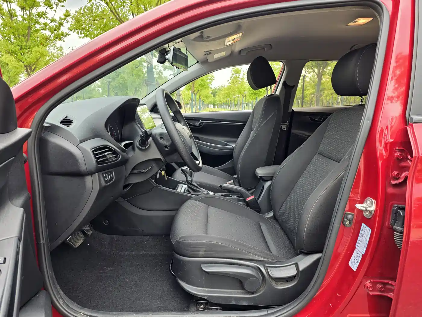 Hyundai Elantra 2020 1.6L Auto GL Pleasing Edition фото 9