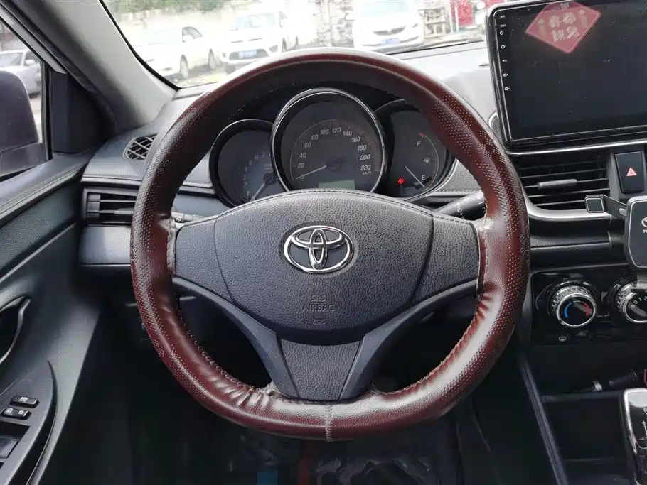 TOYOTA YARIS L ZHIXUAN