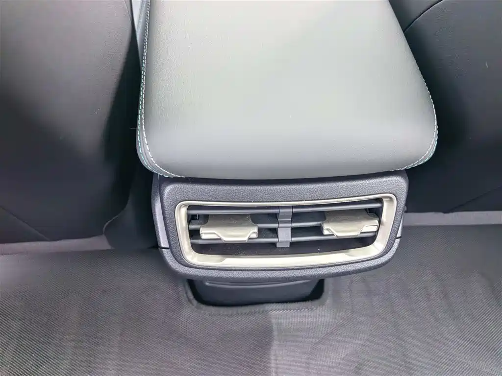 BYD Qin L 2025 DM-i Smart Drive Edition 120KM Surpassing фото 10
