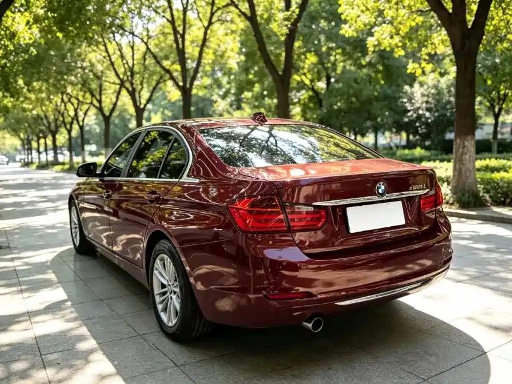 Photo 5 - BMW 3 Series