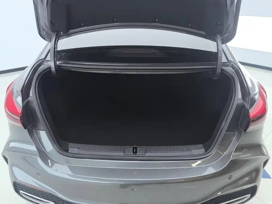 MG MG5 2024 2025 300TGI Global Flagship
