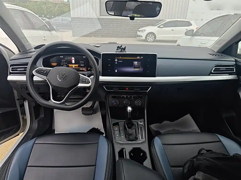 Volkswagen Lavida 2024 Model 1.5L Automatic Delight Edition фото 10