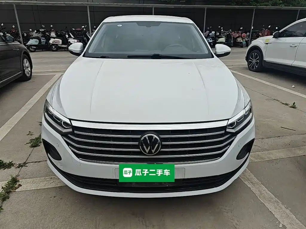 Volkswagen Lavida 2024 Model 1.5L Automatic Delight Edition фото 3