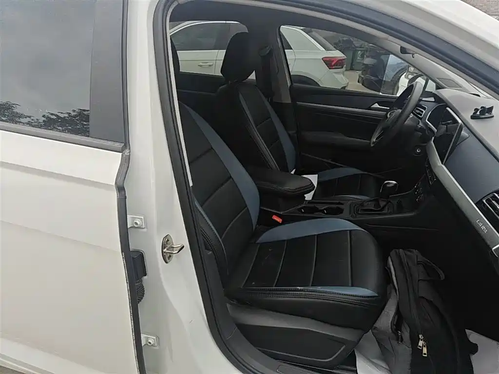 Volkswagen Lavida 2024 Model 1.5L Automatic Delight Edition фото 25