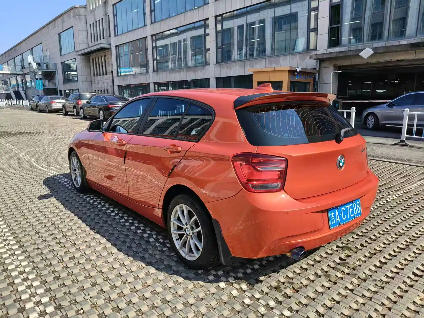 BMW 1 Series (Import) 2013 Facelift 118i Leading Model фото 8