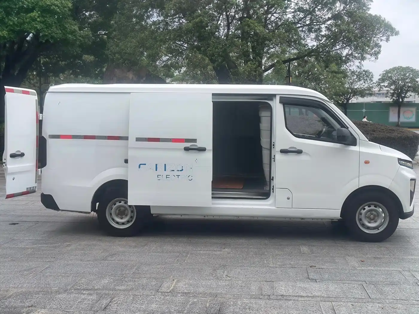 Yuan Cheng FarStar V 2024 2023 V6E PLUS Farizon Smart Core 46.08kWh Value Edition